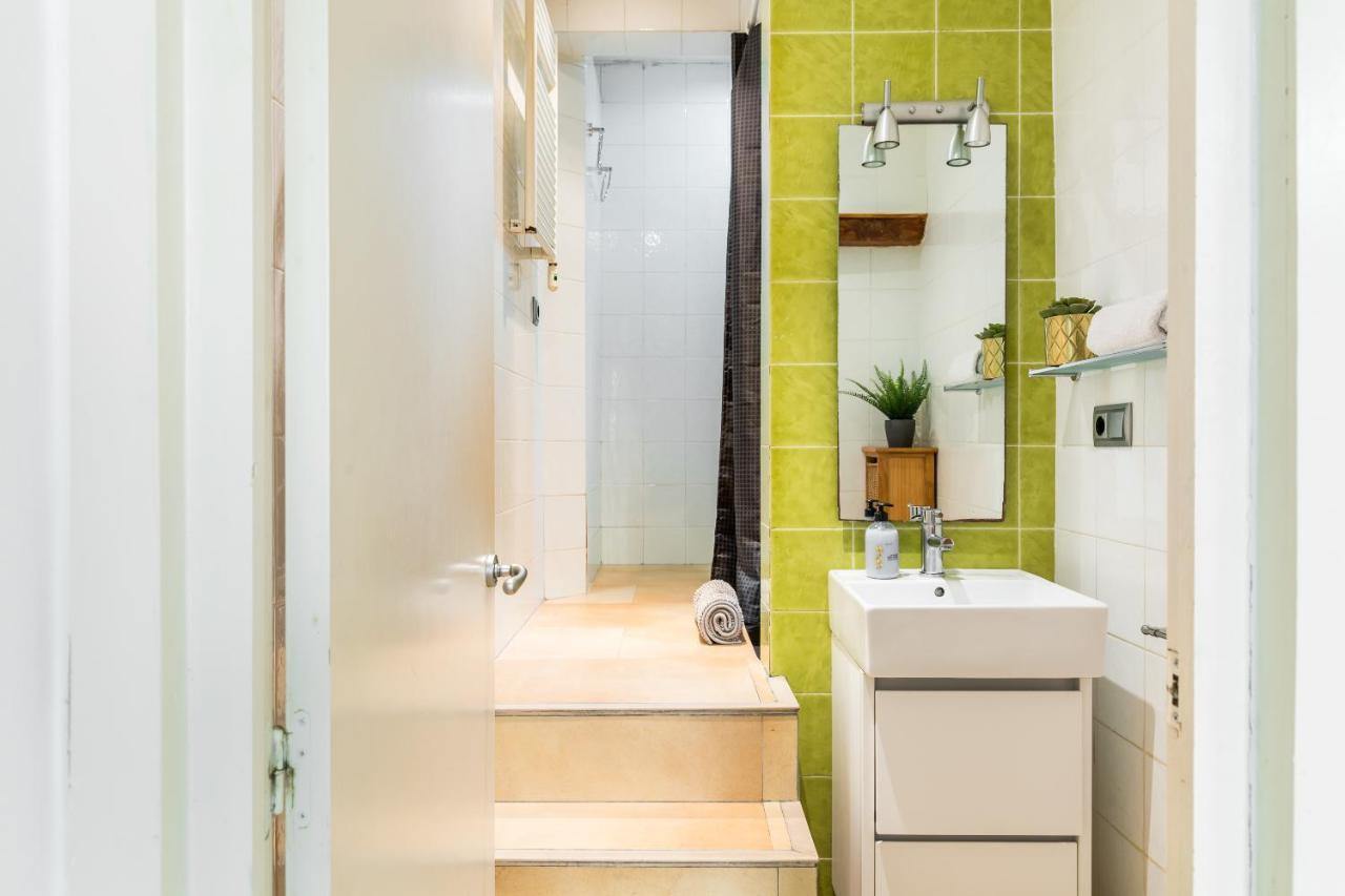 Fridays Flats Dreamy Duplex - Stylish Beach Loft Barcelona Bagian luar foto